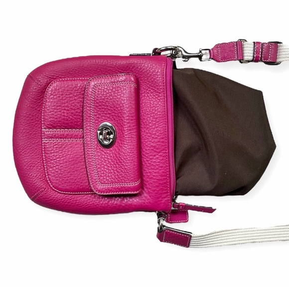 Adorable Coach Swing Pack Convertible Fuchsia Pink Pebbled Leather Crossbody Bag - Picture 7 of 8